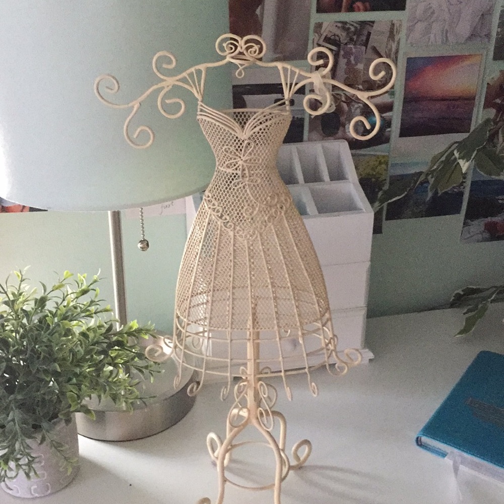 Jewelry rack